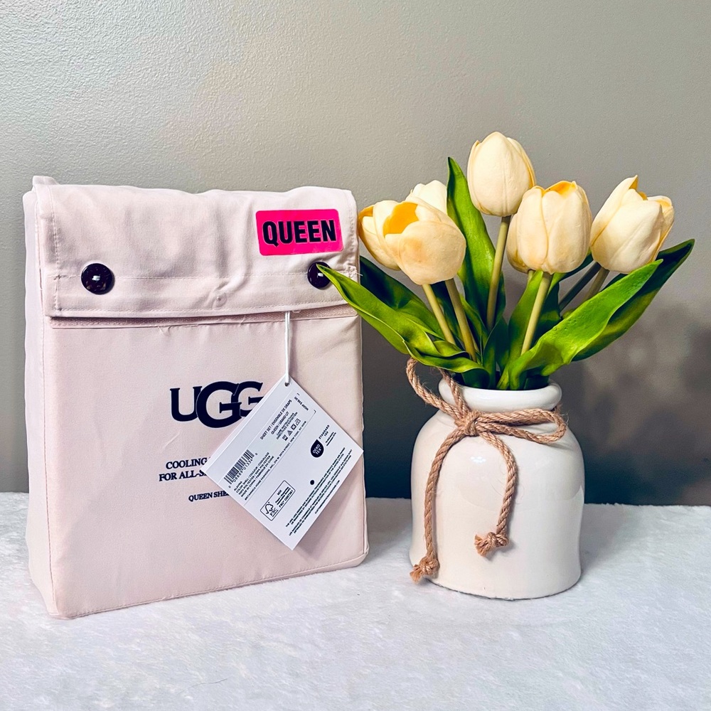 UGG Alahna queen size sheet set shell pink